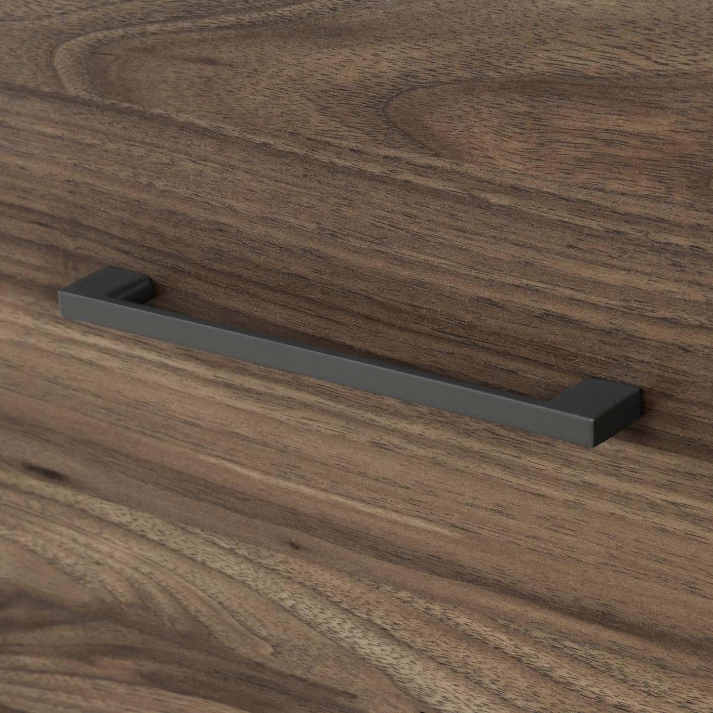 Table de nuit Olvyn à 2 tiroirs - noyer naturel et charbon