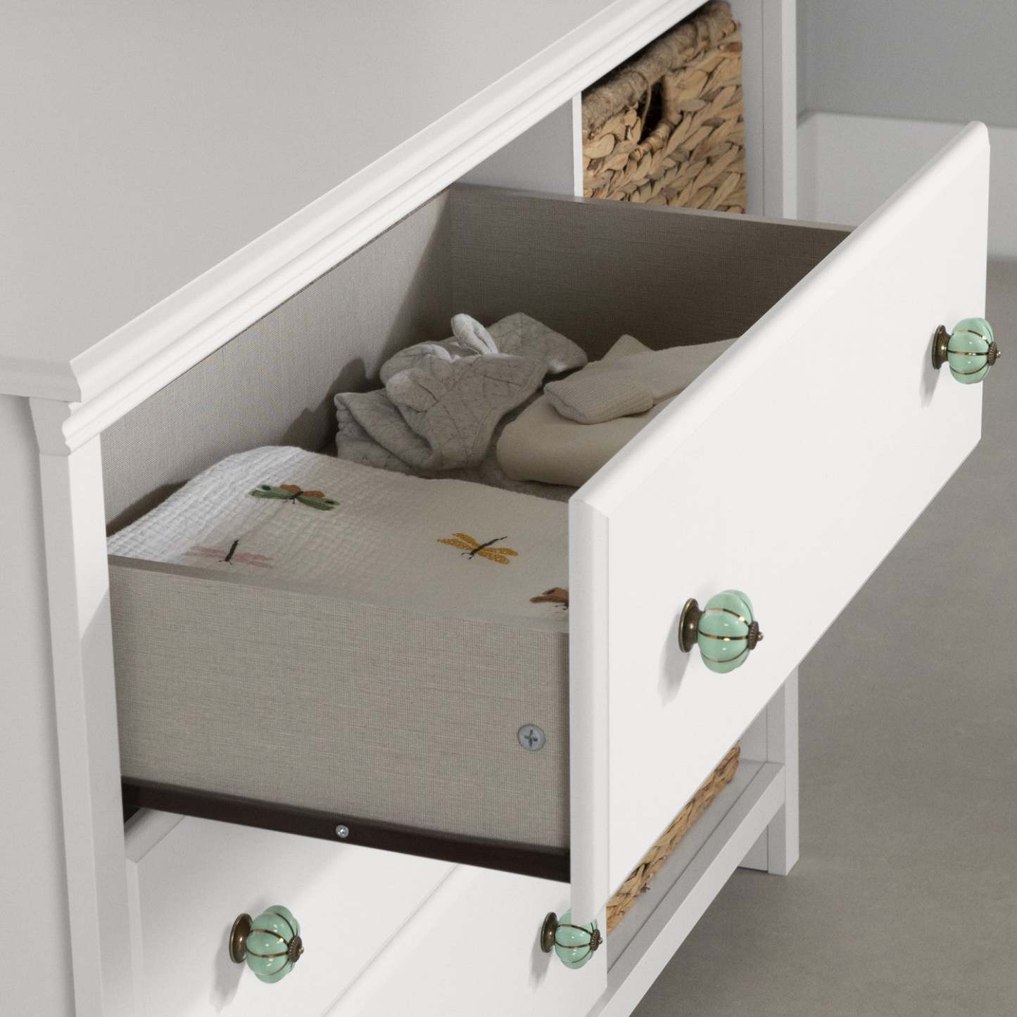 Balka 3-drawer Dresser With Baskets - Pure White | Balka Commode 3 Tiroirs Avec Paniers - Blanc Solide