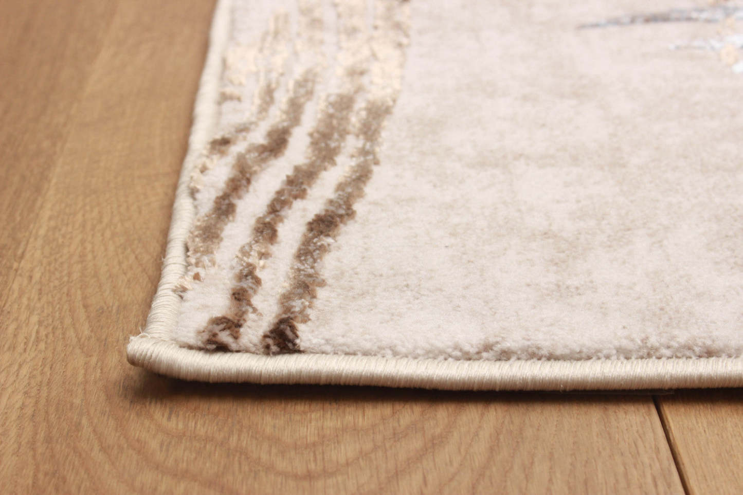 Tapis Wisp Ivory - 244 x 305 cm | Carpette Wisp ivoire - 244 x 305 cm