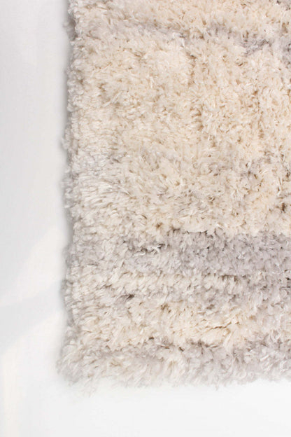 Kei Cream/Light Grey Area Rug - 3'11 x 5'7| Carpette Kei crème gris clair - 3 pi 11 po x 5 pi 7 po|D86FE9IC