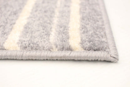 Faith Silver-Cream Area Rug - 3'11 x 5'7|Carpette Faith argent-crème - 3 pi 11 po x 5 pi 7 po| D28HBW7P