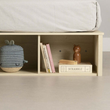 Avilla Storage Platform Bed With Wicker Baskets - Bleached Oak  |  Avilla Lit Avec Paniers De Rangement En Osier Inclus - Chene Blanchi