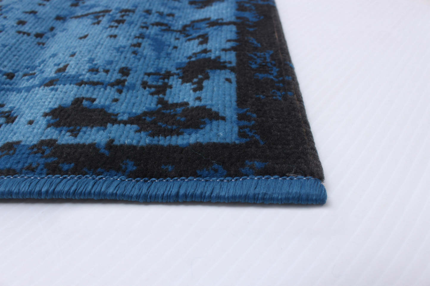 Tapis Chenta Bleu 6'7 x 9'6|Carpette Chenta bleue 6 pi 7 po x 9 pi 6 po|D86FO0EW