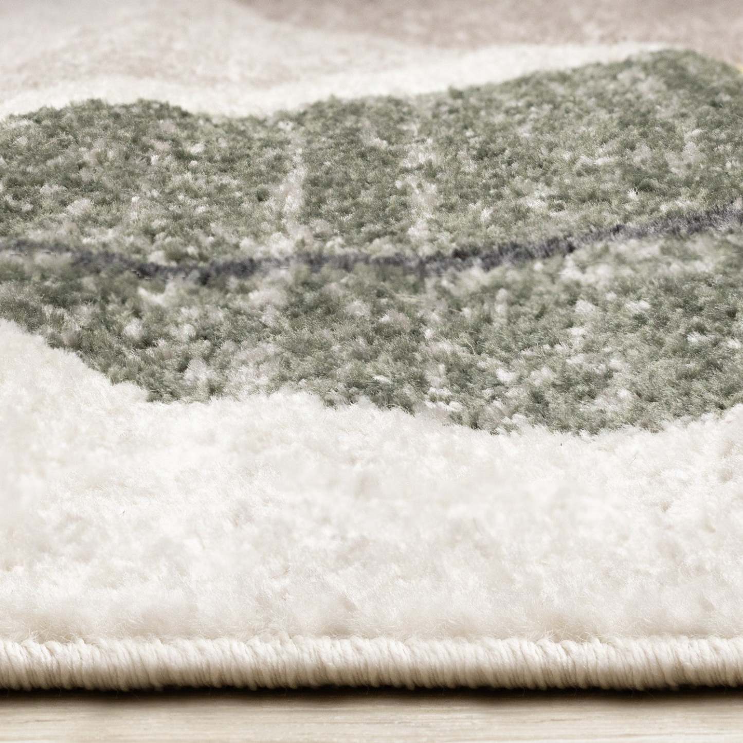 Carpette Marley verte, jaune et taupe à motif géométrique - 5 pi 3 po x 7 pi 7 po