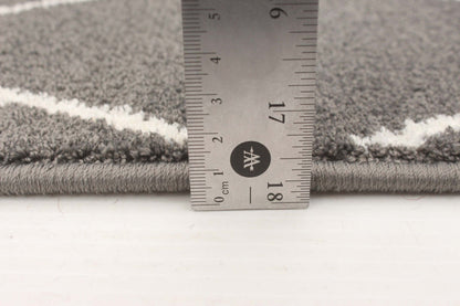 Tapis August Gris Foncé-Blanc 7'10 x 10'2|Carpette August gris foncéblanc 7 pi 10 po x 10 pi 2 po|D86FED4J