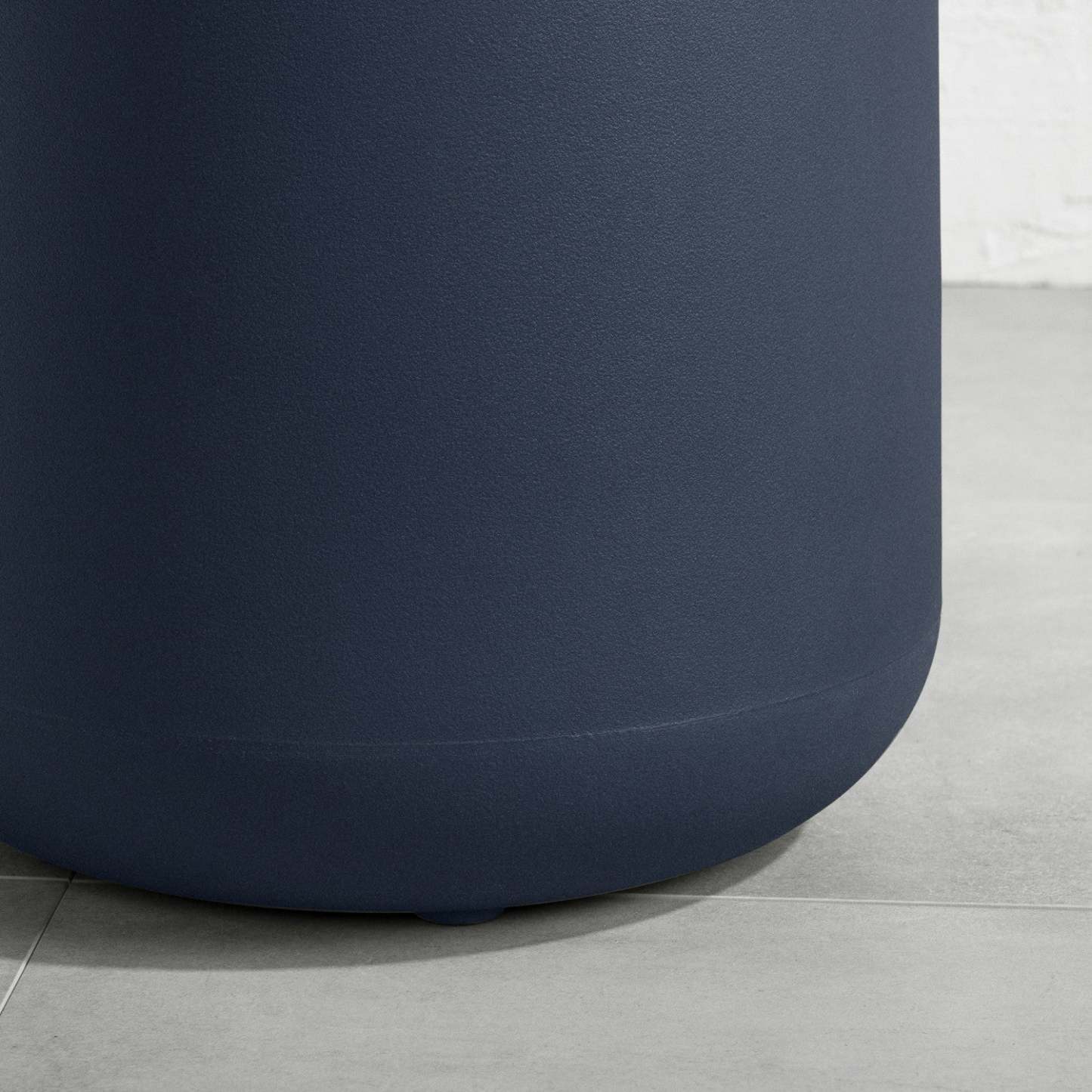 Dalya Tall Outdoor Pot Planter - Blue|Cache-pot haut Dalya pour l'extérieur - bleu