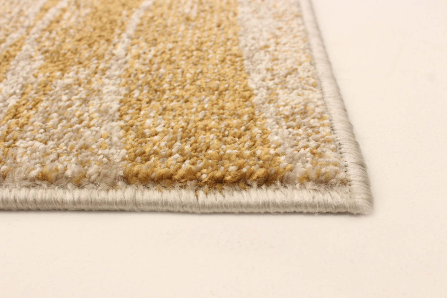 Tapis Arusha Ivoire / Or 7'10 x 10'2|Carpette Arusha ivoiredoré 7 pi 10 po x 10 pi 2 po|D282GINW