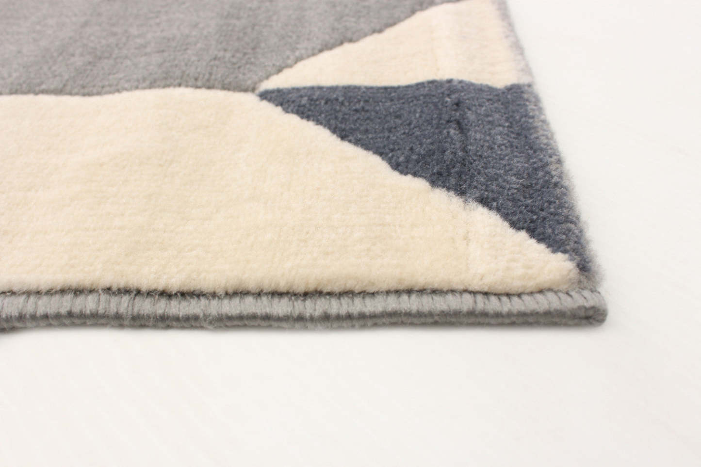 Tapis Zima Multi Color 2'8 x 4'11|Carpette Zima multiColoure 2 pi 8 po x 4 pi 11 po|D86FMMXC