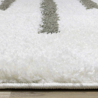 Carpette douce Taylor à motifs de lignes - 5 pi 3 po x 7 pi 7 po