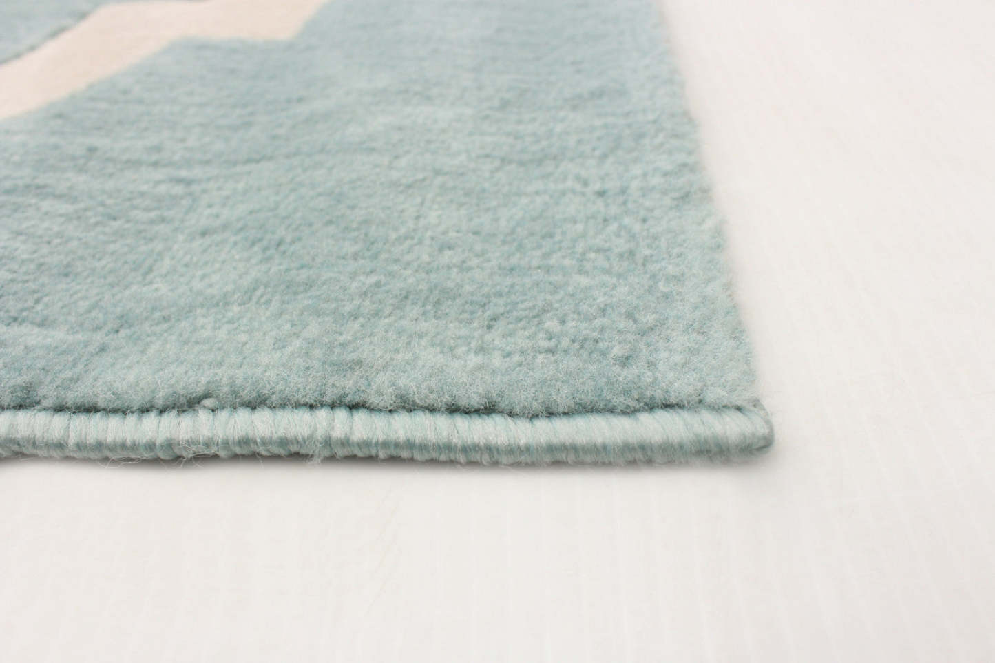 Aliya Aqua 3'11 x 5'7 Area Rug|Carpette Aliya turquoise 3 pi 11 po x 5 pi 7 po|D86FQKFN