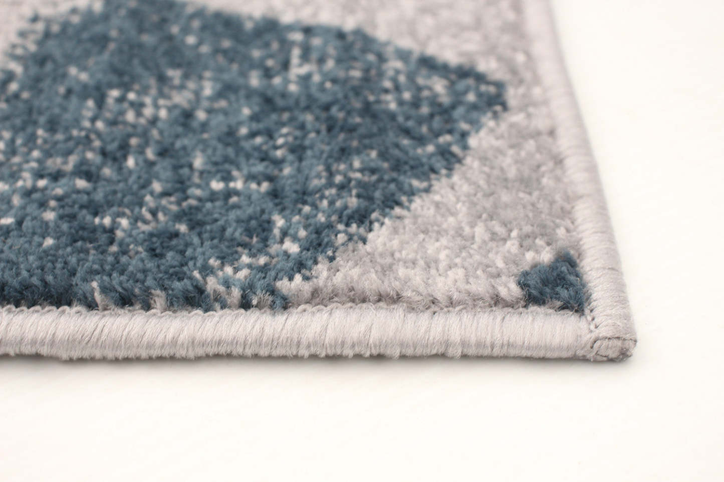 Tapis Palta Silver-Prol - 3'11 x 5'7|Carpette Palta argent-couleur pétrole - 3 pi 11 po x 5 pi 7 po| D2CC2M3I