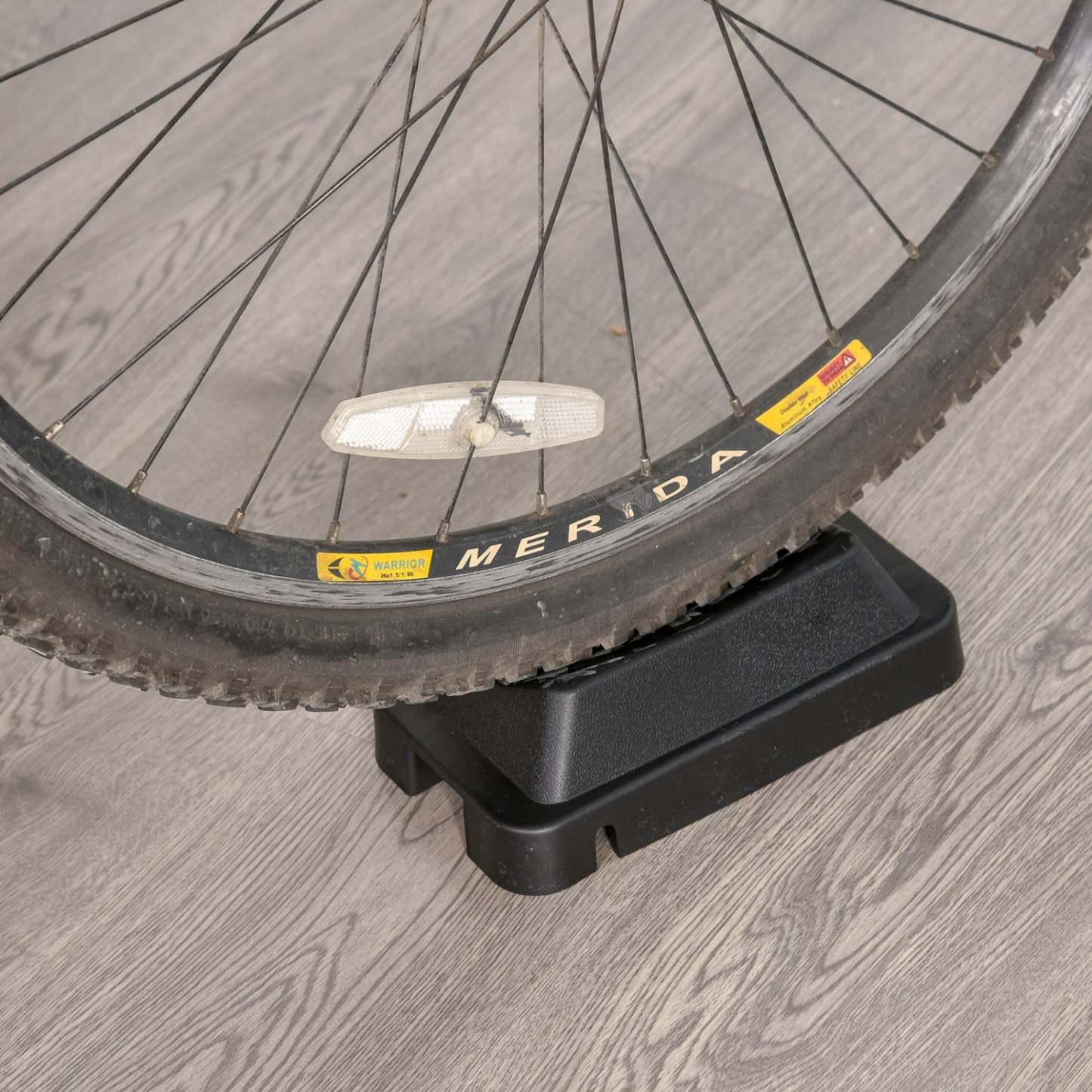 Soozier Support de Vélo Magnétique d'Entraînement Intérieur avec Dégagement Rapide, 5 Niveaux de Résistance, B|Soozier Velo D'appartement Entrainement Interieur Magnetique Exercise Avec 5 Niveaux De Resistance R