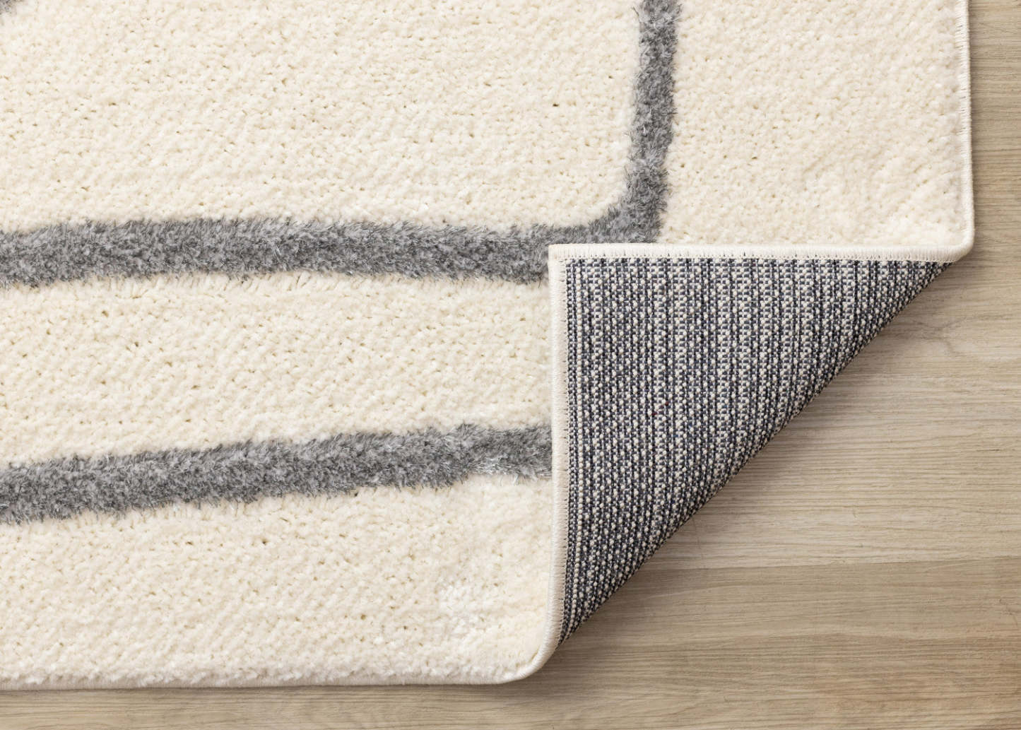 Tapis Sullivan Cream Grey Winding Path Area Rug - 5'3 x 7'7|Carpette Sullivan crème et grise à motif de chemin sinueux - 5 pi 3 po x 7 pi 7 po