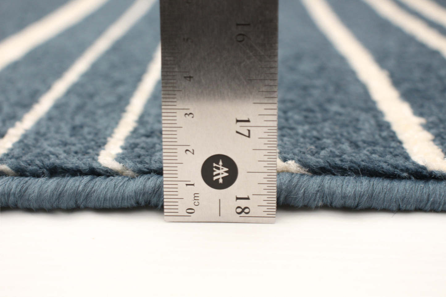 Tapis Faith Prol-Cream - 7'10 x 10'2|Carpette Faith couleur pétrole-crème - 7 pi 10 pox 10 pi 2 po| D28AFO1H