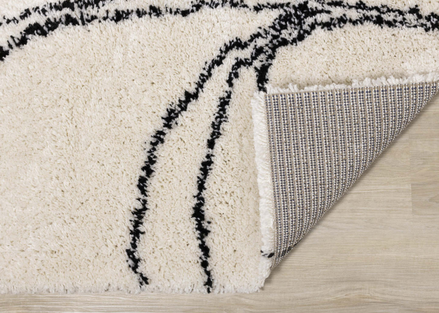 Miley Flower Moon Plush Area Rug - 7'10 x 10'10|Carpette moelleuse Miley avec fleurs et lune - 7 pi 10 po x 10 pi 10 po