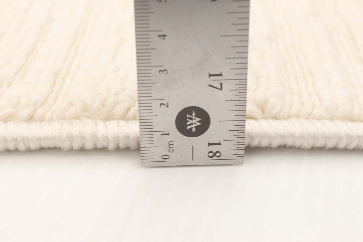 Tapis Eadda ivoire 2'8 x 4'11|Carpette Eadda ivoire 2 pi 8 po x 4 pi 11 po|D86FDYYJ