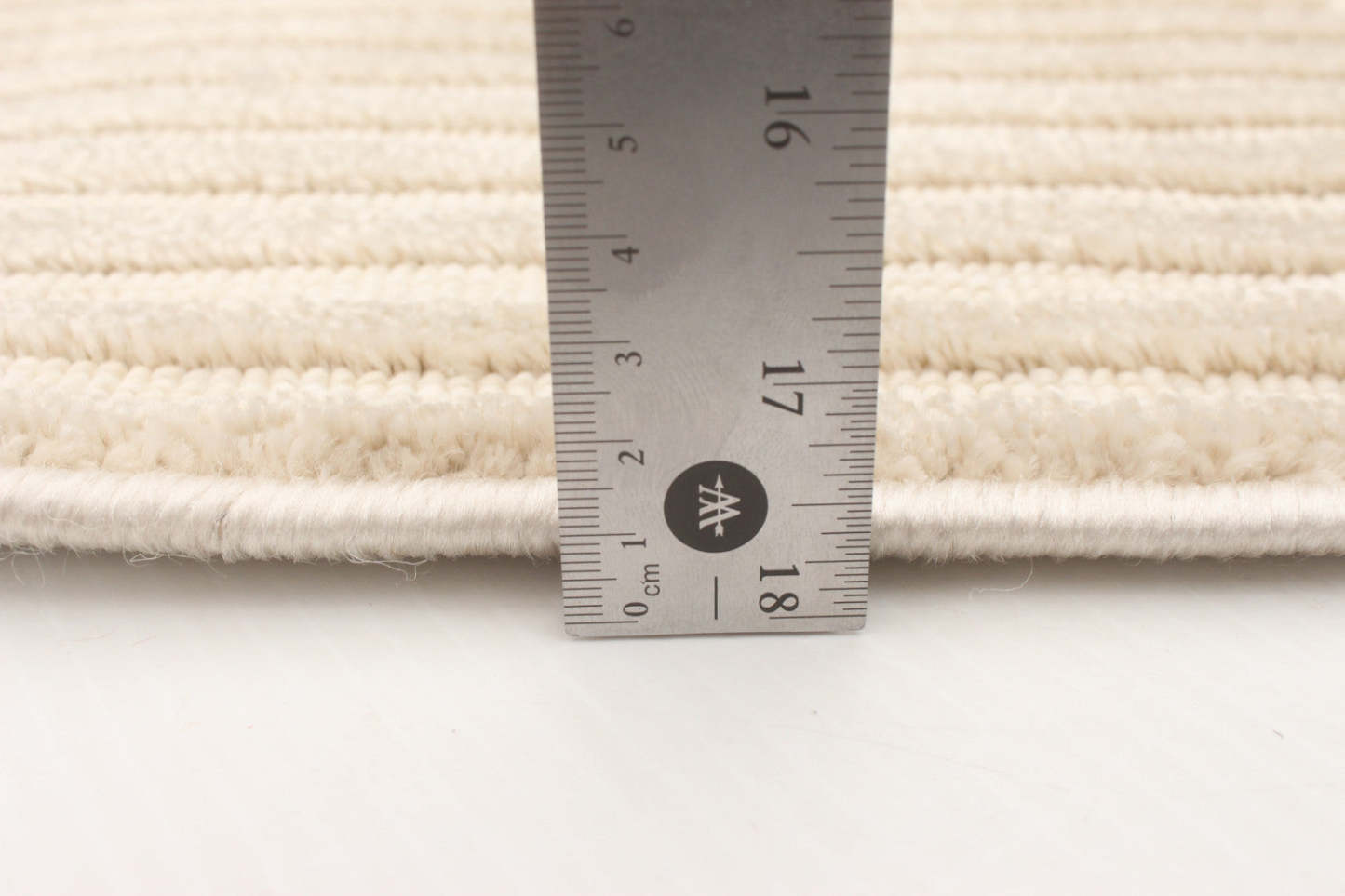 Kiah Ivory 3'11 x 5'7 Area Rug|Carpette Kiah ivoire 3 pi 11 po x 5 pi 7 po|D86F5TJ5