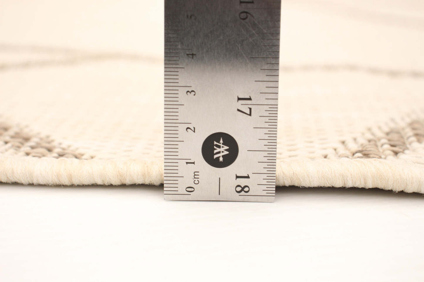 Tapis Sadie abstrait champagne-taupe - 7'10 x 10'2|Carpette Sadie abstrait champagne taupe - 7 pi 10 pox 10 pi 2 po| D2AYHD