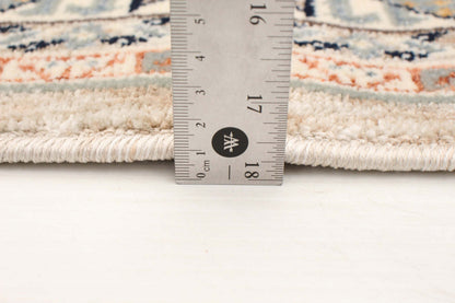 Quincy Ivory Area Rug - 2'8 x 10'0|Carpette Quincy ivoire - 2 pi 8 po x 10 pi 0 po |D29OLYUS