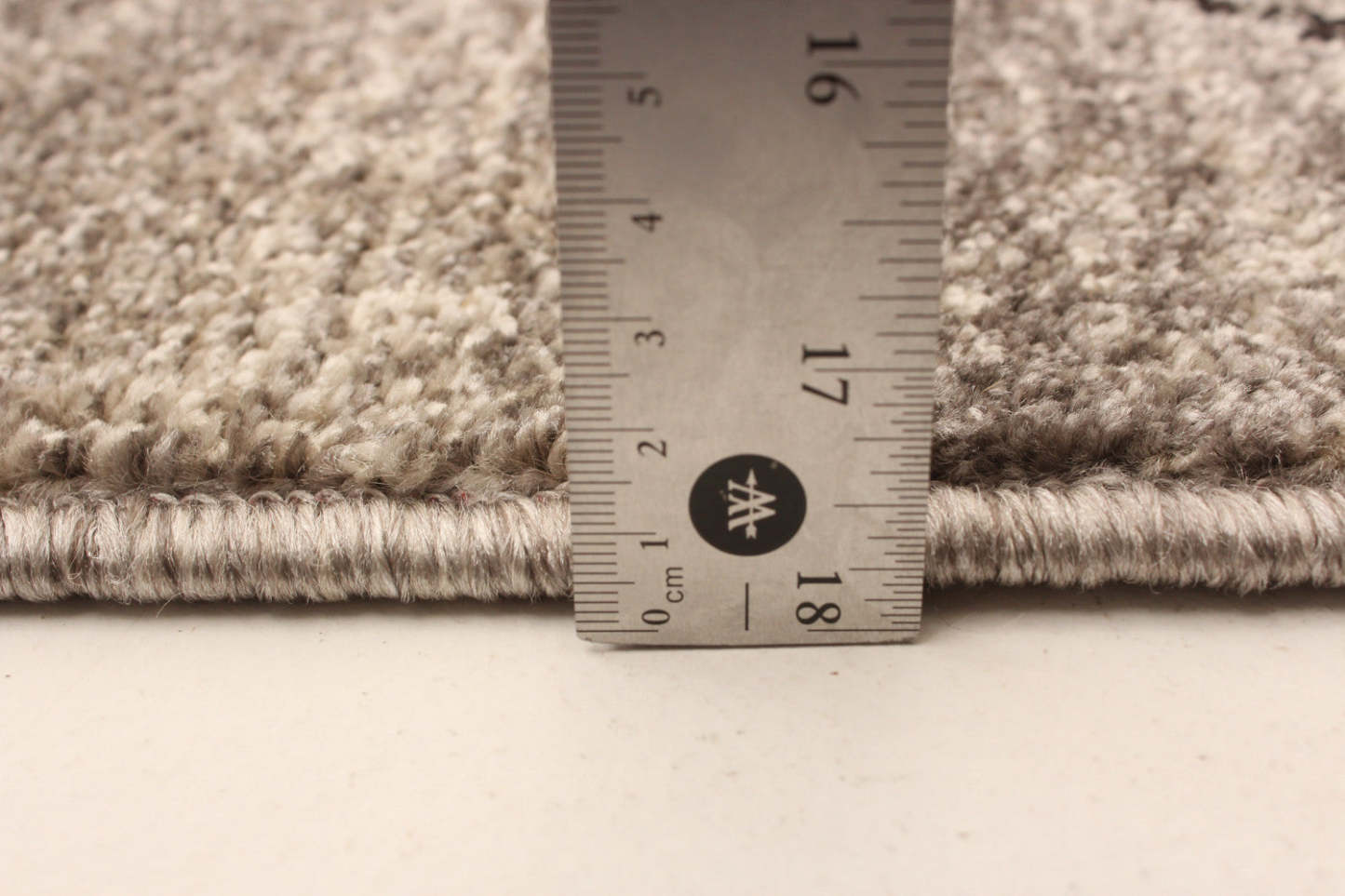 Grande Gris/Marron 3'11 X 5'7 Tapis|Tapis Grande, gris / brun, 3 pi 11 po X 5 pi 7 po|D25EGRU0|Carpette Grande grisebrune 3 pi 11 po x 5 pi 7 po|D25EGRU0