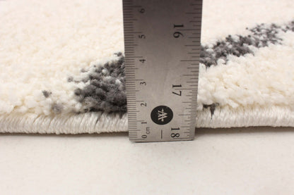 Serafina Ivory Shag 3'11 x 6'0 Area Rug|Carpette à poil long Serafina ivoire 3 pi 11 po x 6 pi 0 po|D86F2ZM6