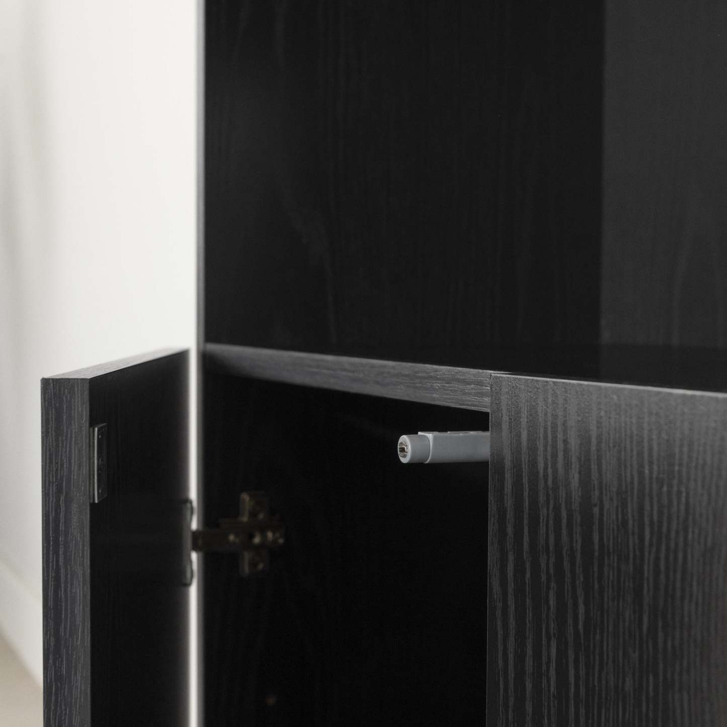 Liora Set Of Bookcase And 2 2-door Narrow Bookcases - Black Oak | Liora Ensemble Bibliotheque Et 2 Bibliotheques Etroites 2 Portes - Chene Noir