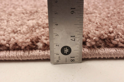 Lona Pink Shag 7'10 x 10'0 Area Rug|Carpette à poil long Lona rose 7 pi 10 po x 10 pi 0 po|D86F7JY3