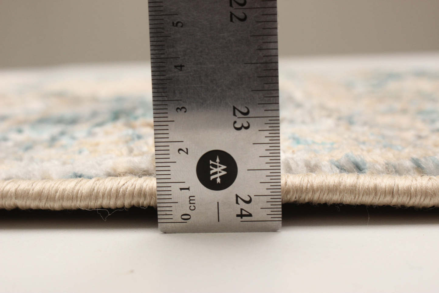 Zoe Ivory Area Rug - 2'8 x 8'2|Carpette Zoe ivoire - 2 pi 8 po x 8 pi 2 po