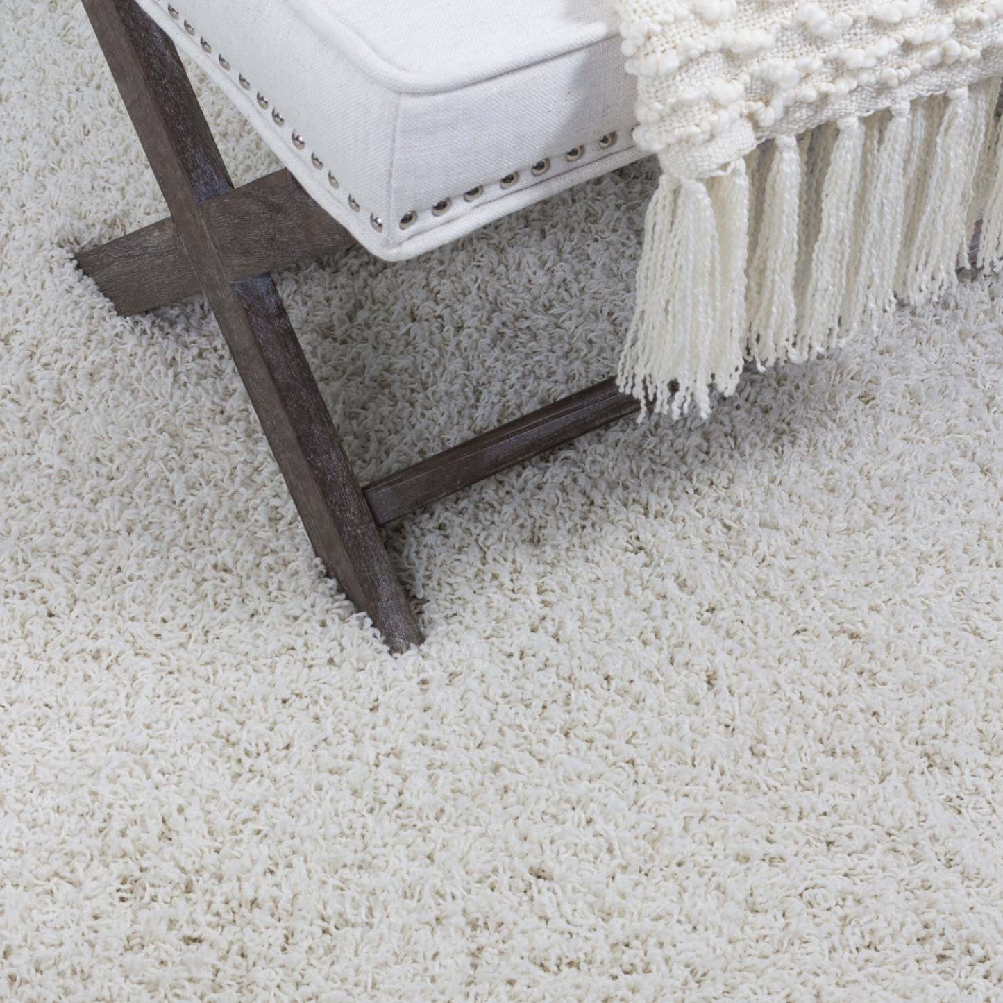 Victoria Cream Shag 3 x 5 Area Rug|Carpette à poils longs Victoria crème 3 x 5|D80G63FT