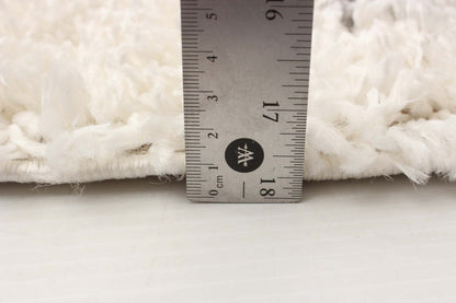 Helma Liv Cream Shag 5'3 X 7'3 Area Rug|Carpette à poil long Helma Liv crème 5 pi 3 po x 7 pi 3 po|D86FN19K