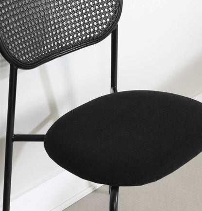 Hype Black Rattan Dining Chair - Set of 2 Black|Chaise de salle à manger Hype noire en rotin - ensemble de 2 en noir