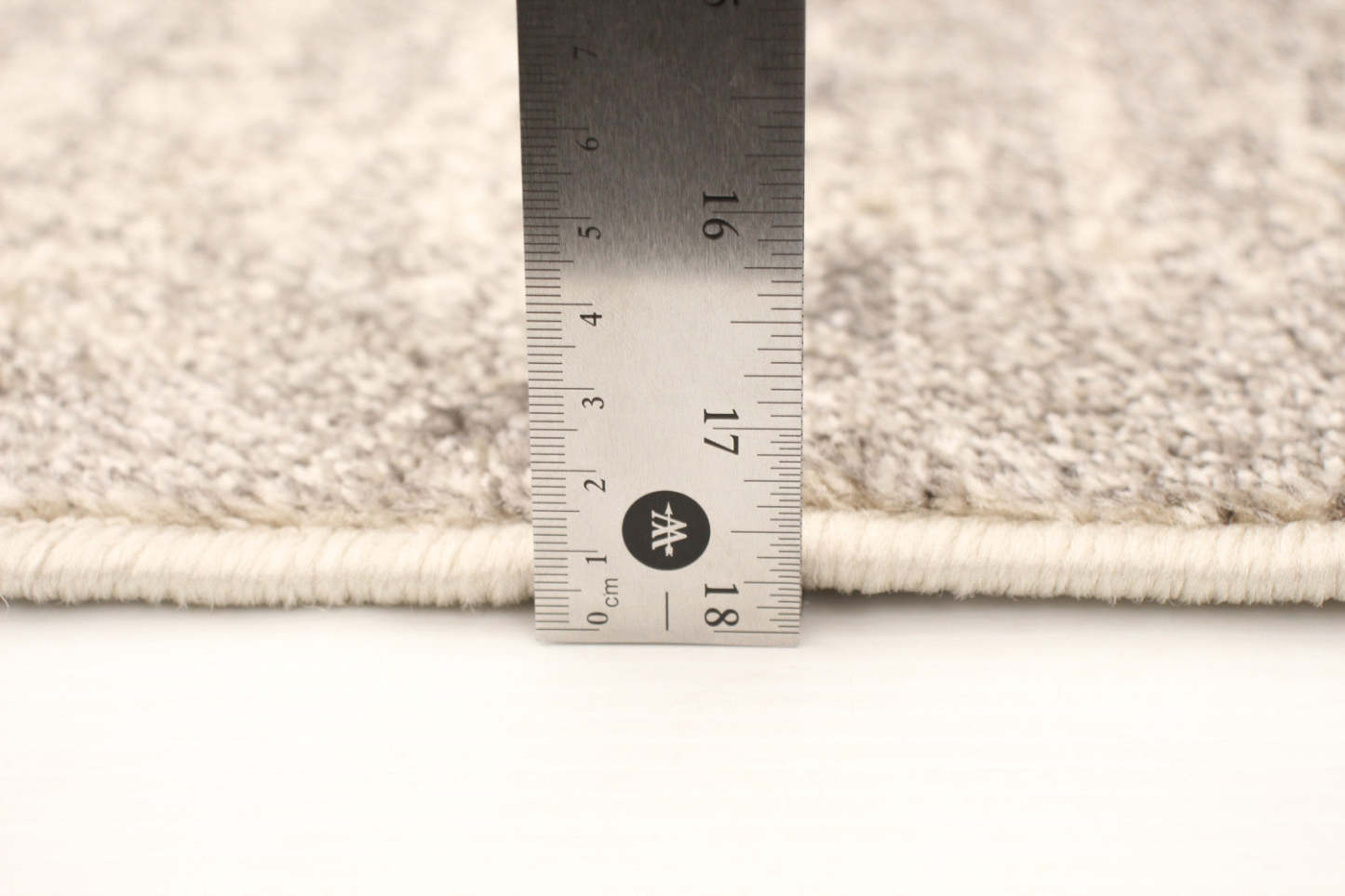 Tapis Raja ivoire-vert - 7'10 x 10'2|Carpette Raja ivoire-verte - 7 pi 10 pox 10 pi 2 po| D2AQKPCY