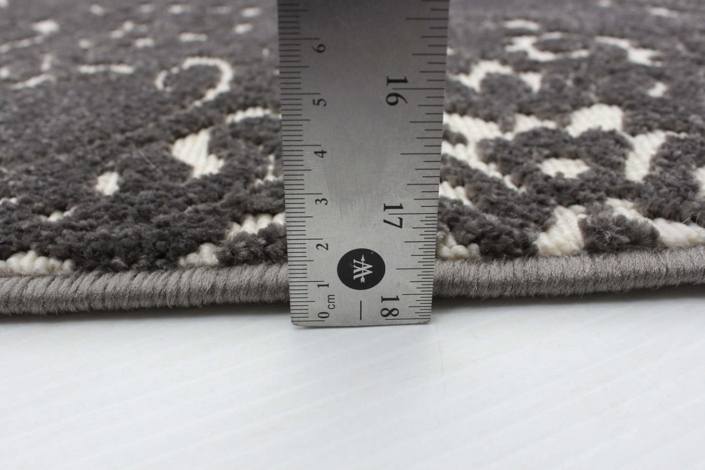 Tapis Caledonia Gris 2'8 x 4'11|Carpette Caledonia grise 2 pi 8 po x 4 pi 11 po|D86FYN2H