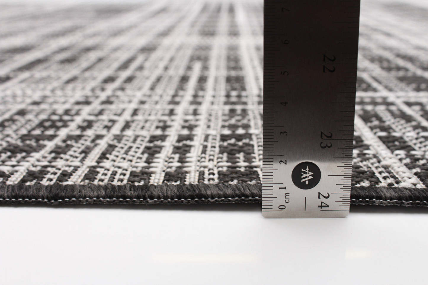 Tapis Panthea noir - 132 x 196 cm | Tapis Panthea noire - 132 x 196 cm