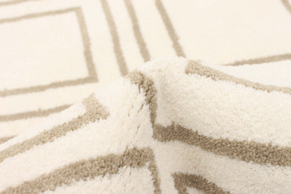 Tapis August Geod Blanc-Tan 6'7 x 9'6|Carpette August blanc géodebrun clair 6 pi 7 po x 9 pi 6 po|D86FNPHR