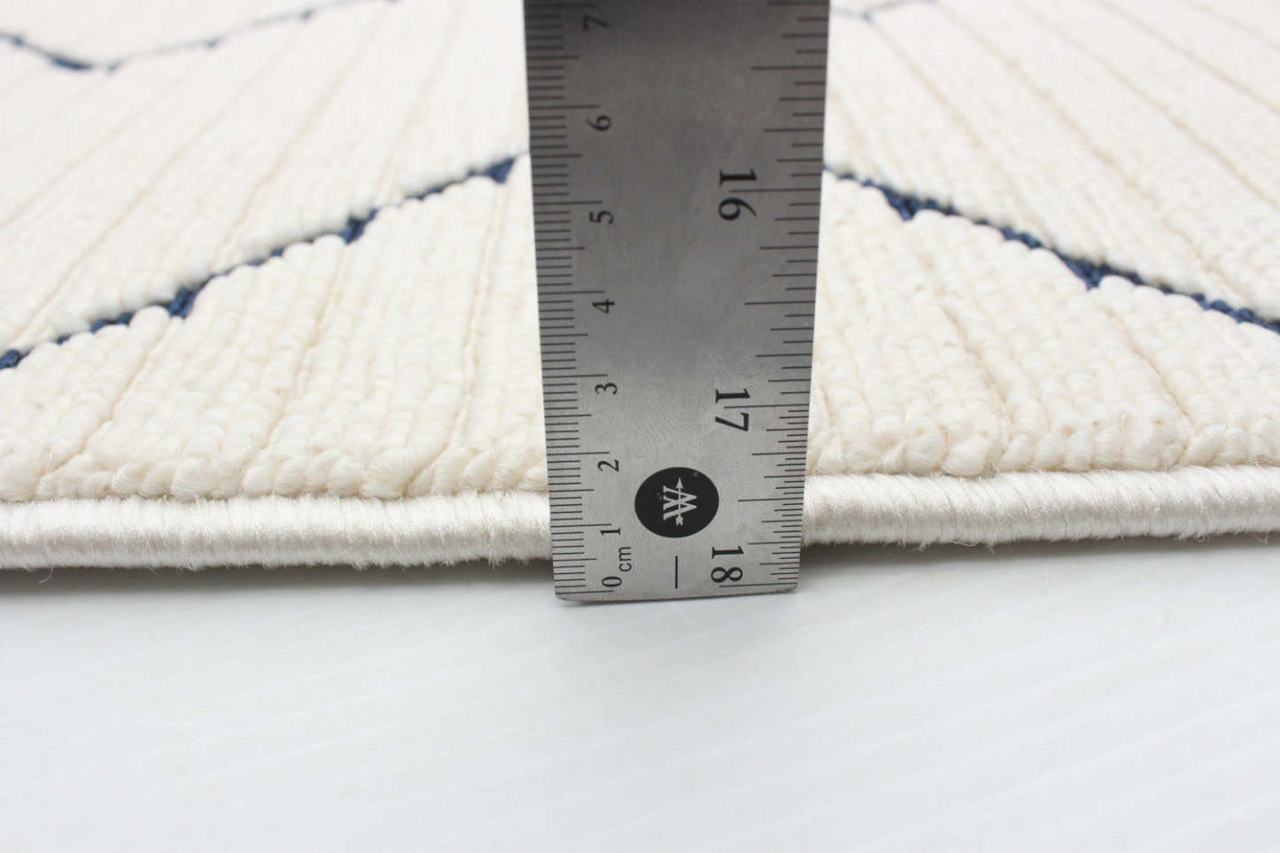 Tapis Kimi Bleu-Ivoire 2'8 x 4'11|Carpette Kimi bleueivoire 2 pi 8 po x 4 pi 11 po|D86FDJ64