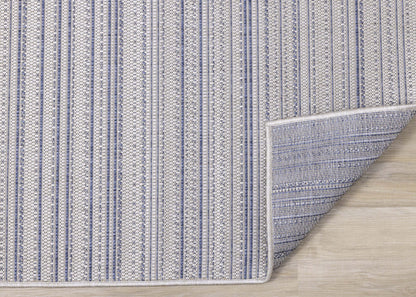 Cabana Textured Stripes Outdoor Area Rug - 5'3 x 7'7|Tapis d'extérieur à rayures texturées Cabana - 5 pi 3 po x 7 pi 7 po