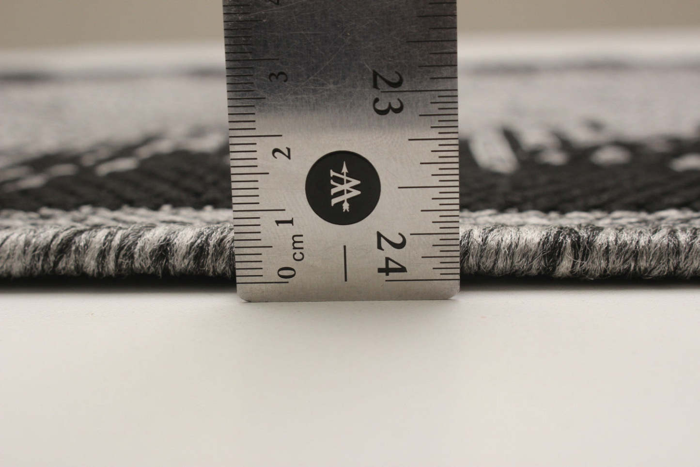 Tapis Edge Grey - 2'8 x 8'2 | Tapis Edge grise - 2 pi 8 po x 8 pi 2 po