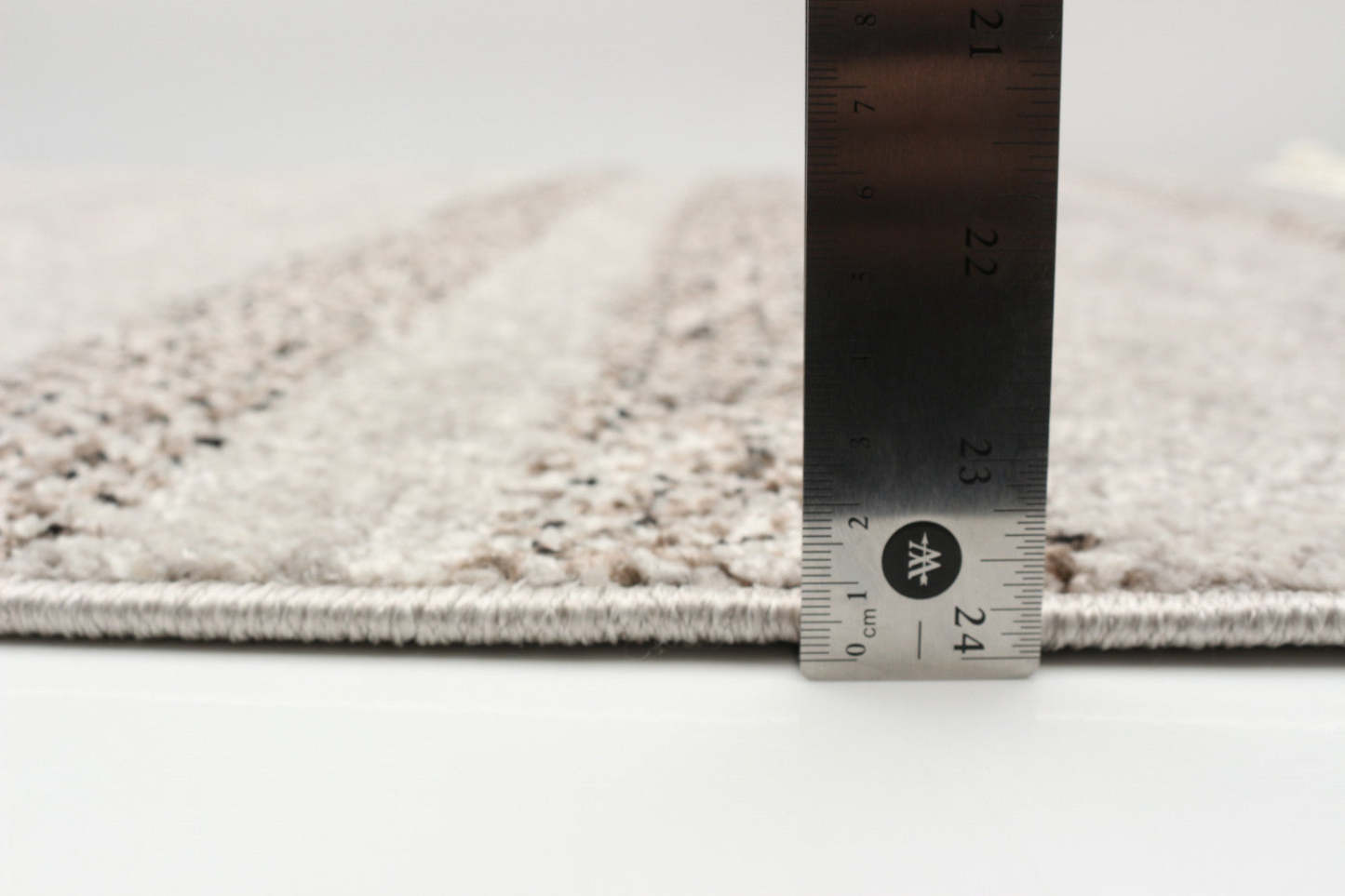 Tapis d'aire Vera Coastal grise/ivoire - 5'2 x 7'5| Tapis Vera Coastal griseivoire - 5 pi 2 po x 7 pi 5 po|D86FY0GA