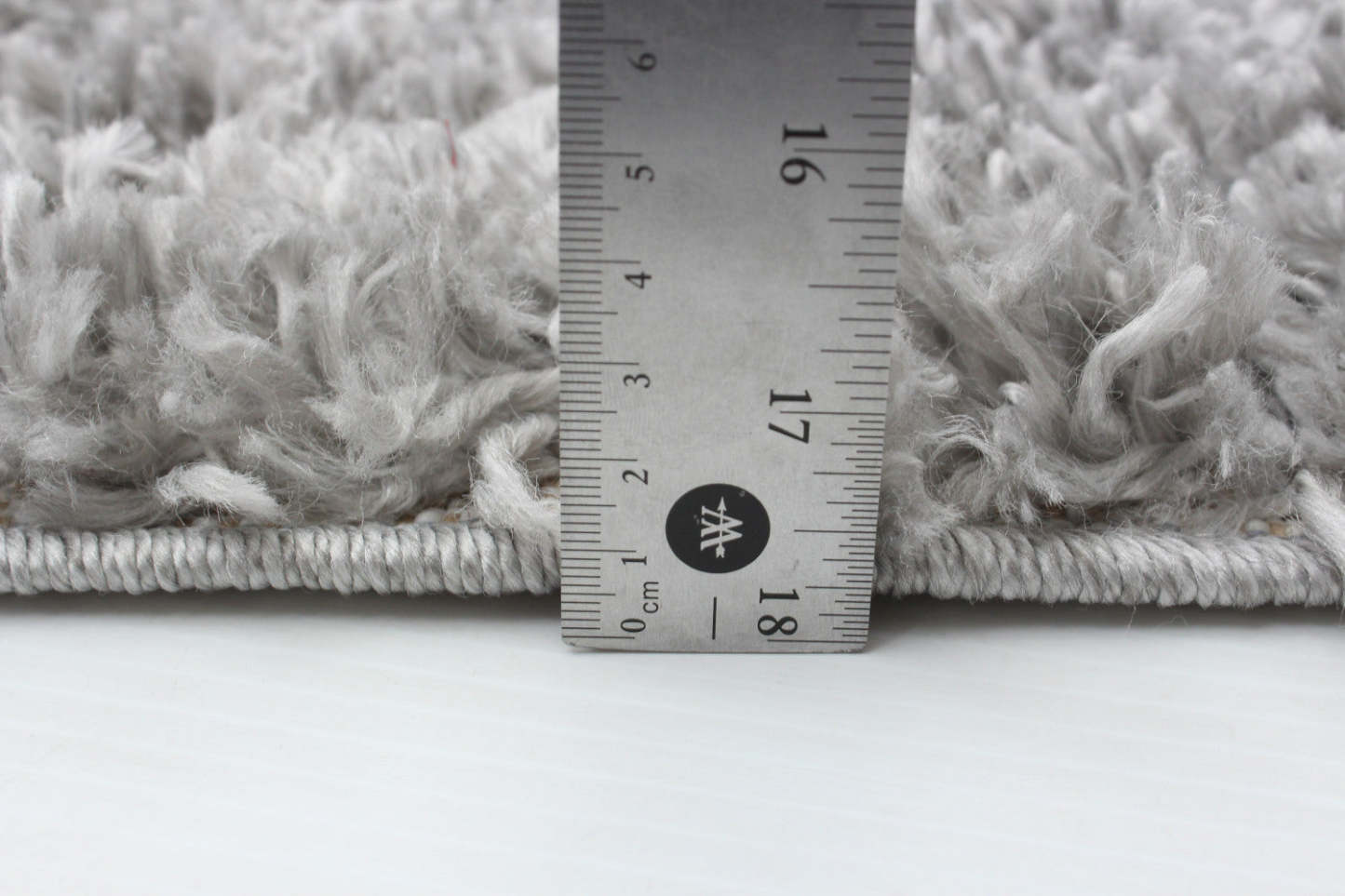 Helma Losange Gris Clair Shag 6'7 X 9'6 Area Rug|Carpette à poil long Helma Losange gris clair 6 pi 7 po x 9 pi 6 po|D86FWZ63