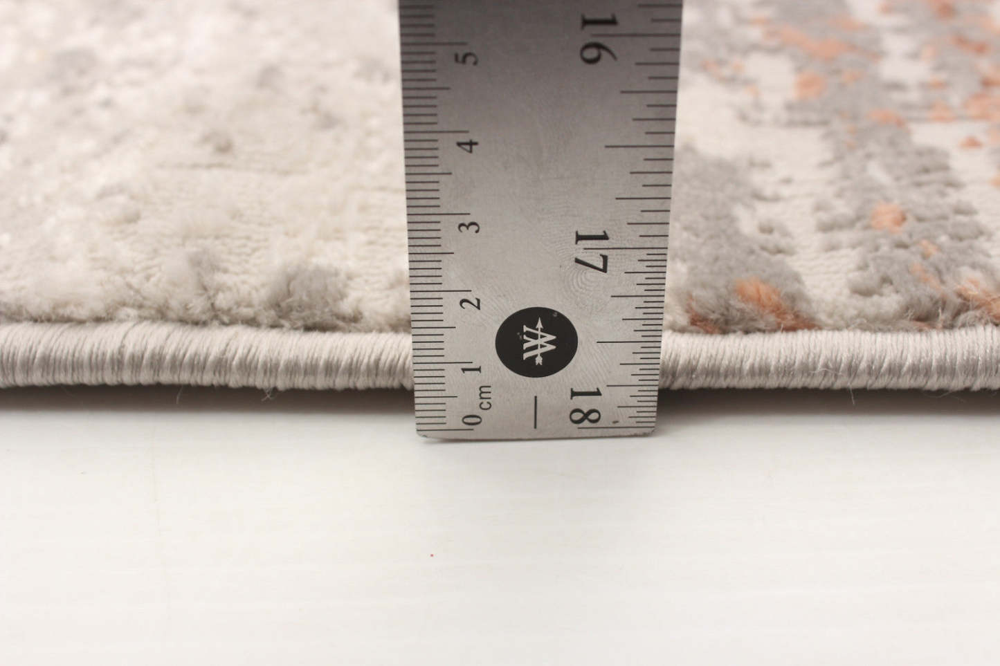 Tapis Diana gris clair 6'7 x 9'6