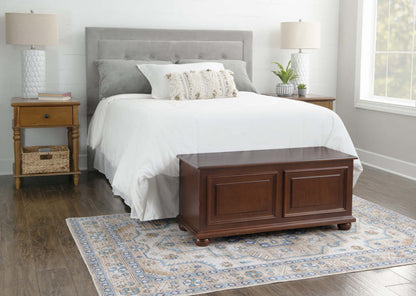 Chadwick Storage Chest - Cherry Cedar|Coffre de rangement Chadwick - cerisier avec cèdre