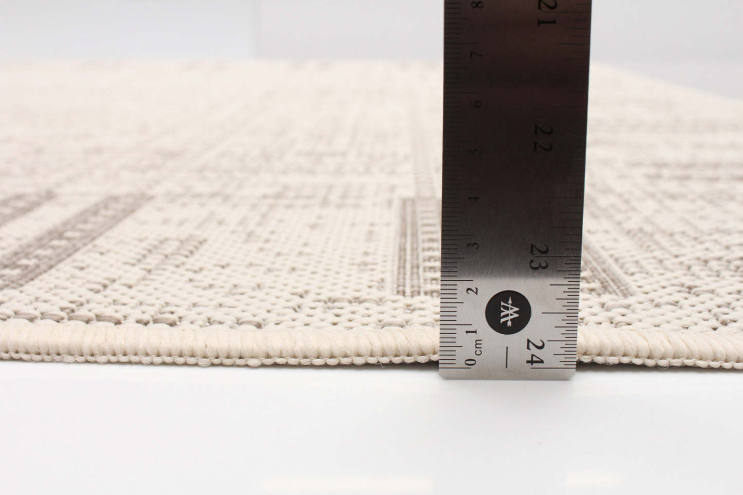 Tapis Joni Ivoire - 4'4 X 6'5 |Carpette Joni ivoire - 4 pi 4 po x 6 pi 5 po