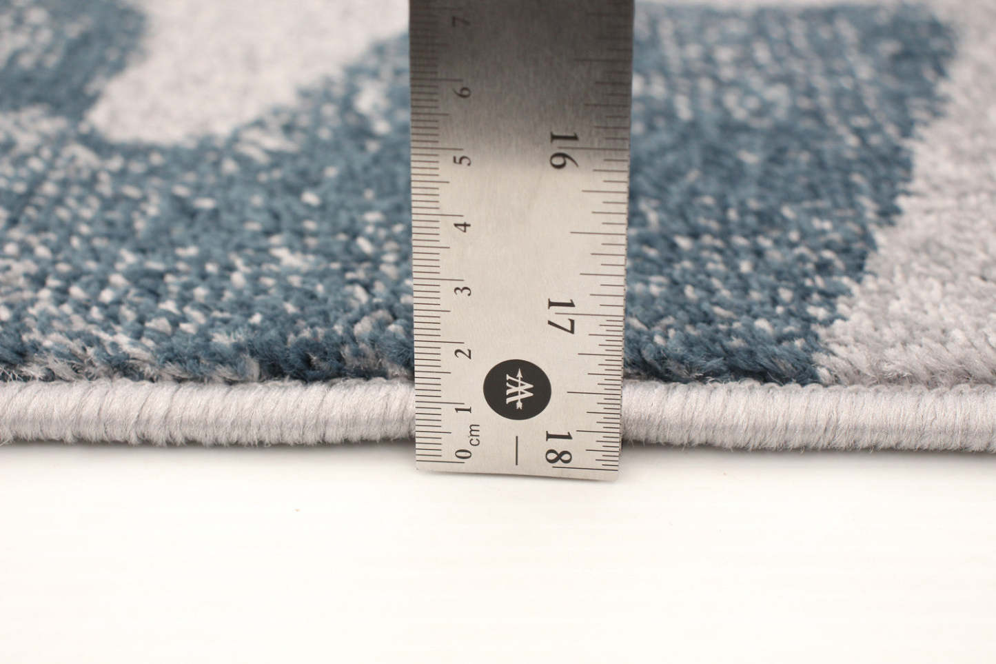 Palta Silver-Prol Area Rug - 5'3 x 7'3|Carpette Palta argent-couleur pétrole - 5 pi 3 po x 7 pi 3 po| D2AKOXA0