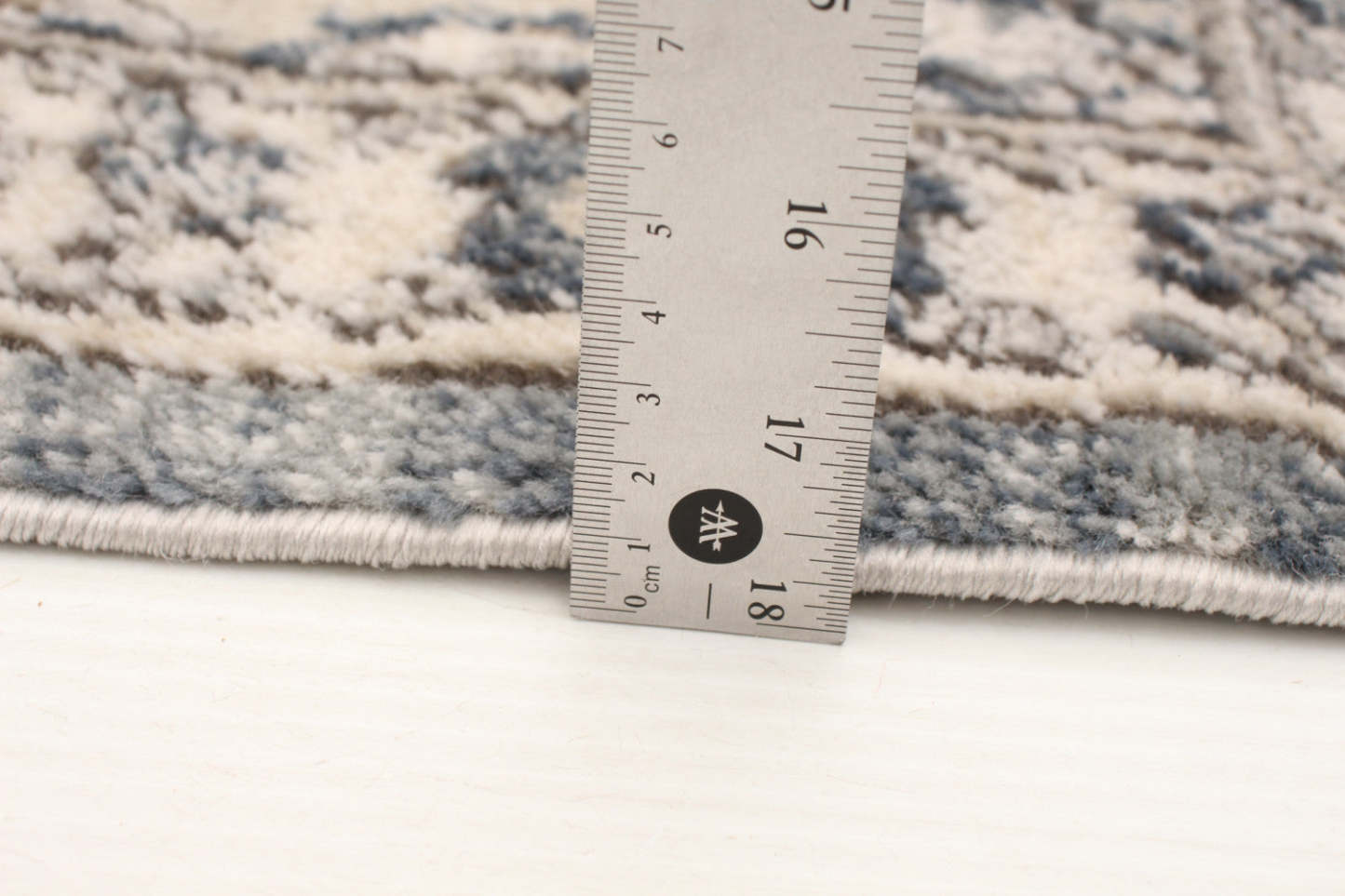 Octavian Tabriz bleu-ivoire - 2 pi 7 po x 8 pi 2 po|Carpette Octavian Tabriz bleu-ivoire - 2 pi 7 po x 8 pi 2 po| D2DCZKXD