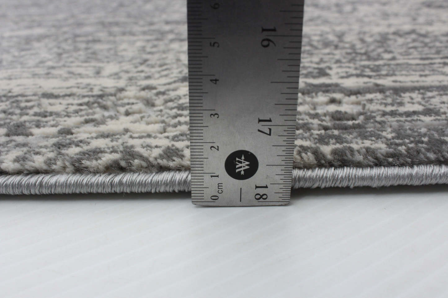 Tapis Dayna Gris 5'3 X 7'3 Tapis|Carpette Dayna grise 5 pi 3 po x 7 pi 3 po