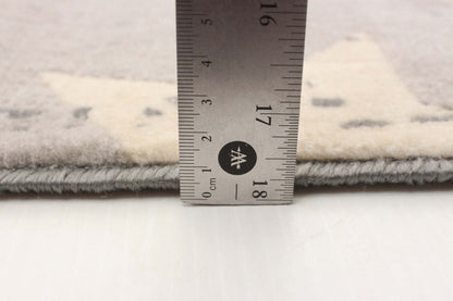 Tapis Ira gris clair 2'8 x 4'11 | D86FCM7M