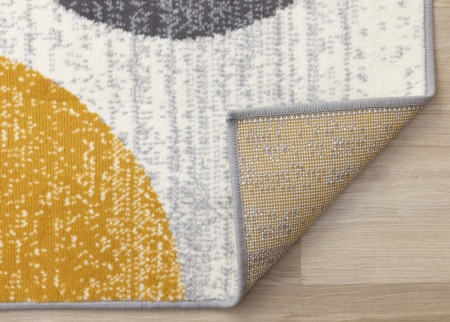 Florence Geometric Shapes Area Rug - 4'7 x 6'7|Tapis Florence à motifs géométriques - 4 pi 7 po x 6 pi 7 po