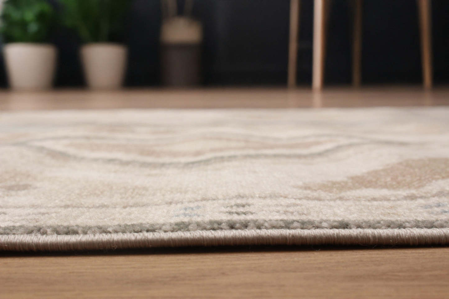 Carpette longue Lia ivoire - 2 pi 8 po x 8 pi 2 po