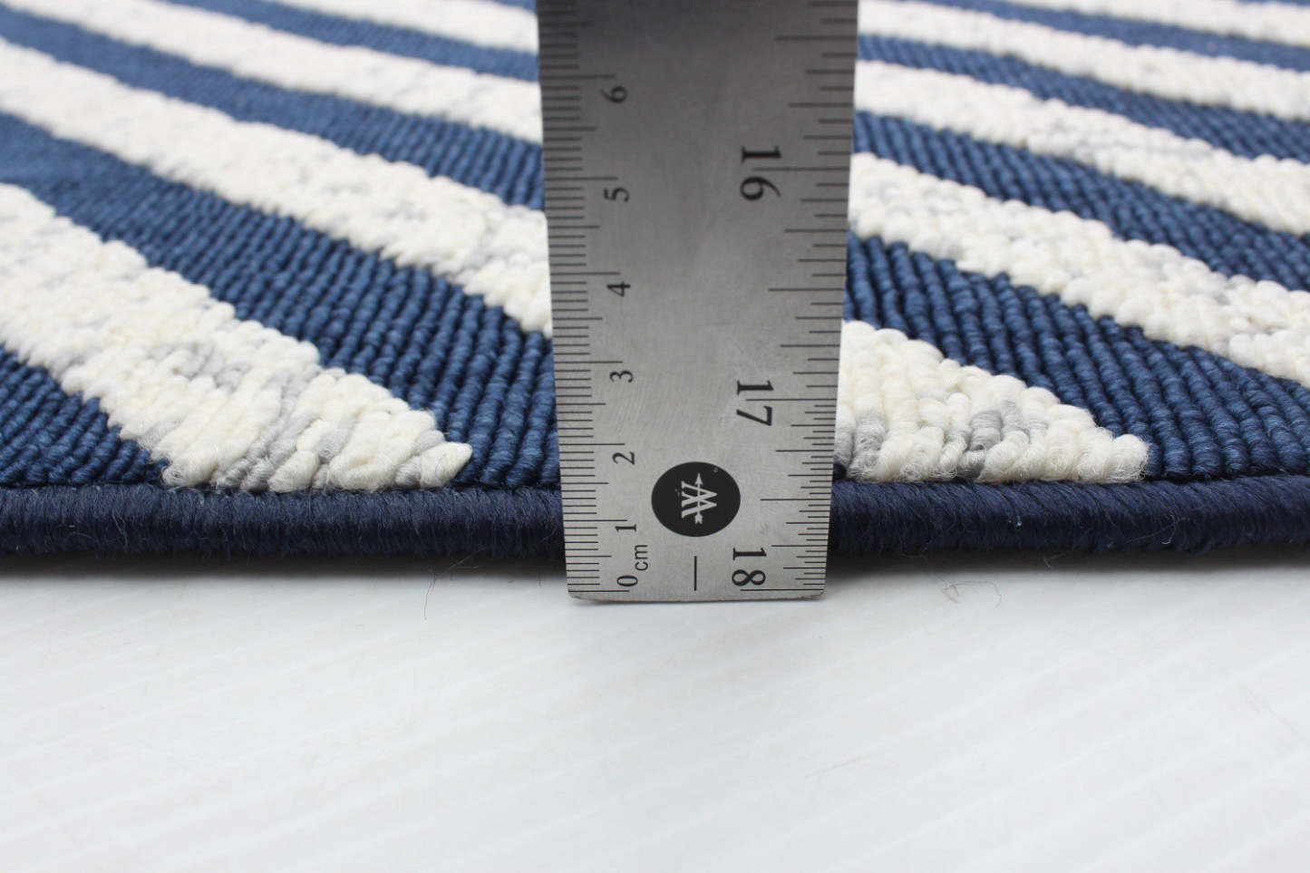 Tapis Dodie Bleu-Ivoire 2'8 x 4'11|Carpette Dodie bleueivoire 2 pi 8 po x 4 pi 11 po|D86FZ80X